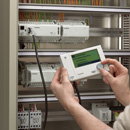 ���T�Ӻ�غ��C(j��)�M���Ʒ�����ϵ�y(t��ng)��(g��u)��